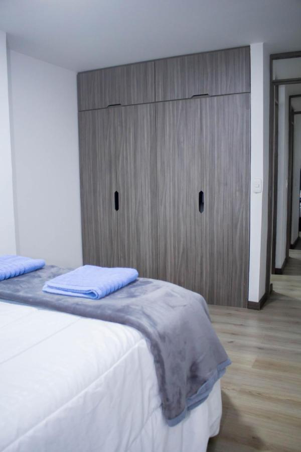 Apartamentos Comodos En Milan Zona G マニサレス エクステリア 写真