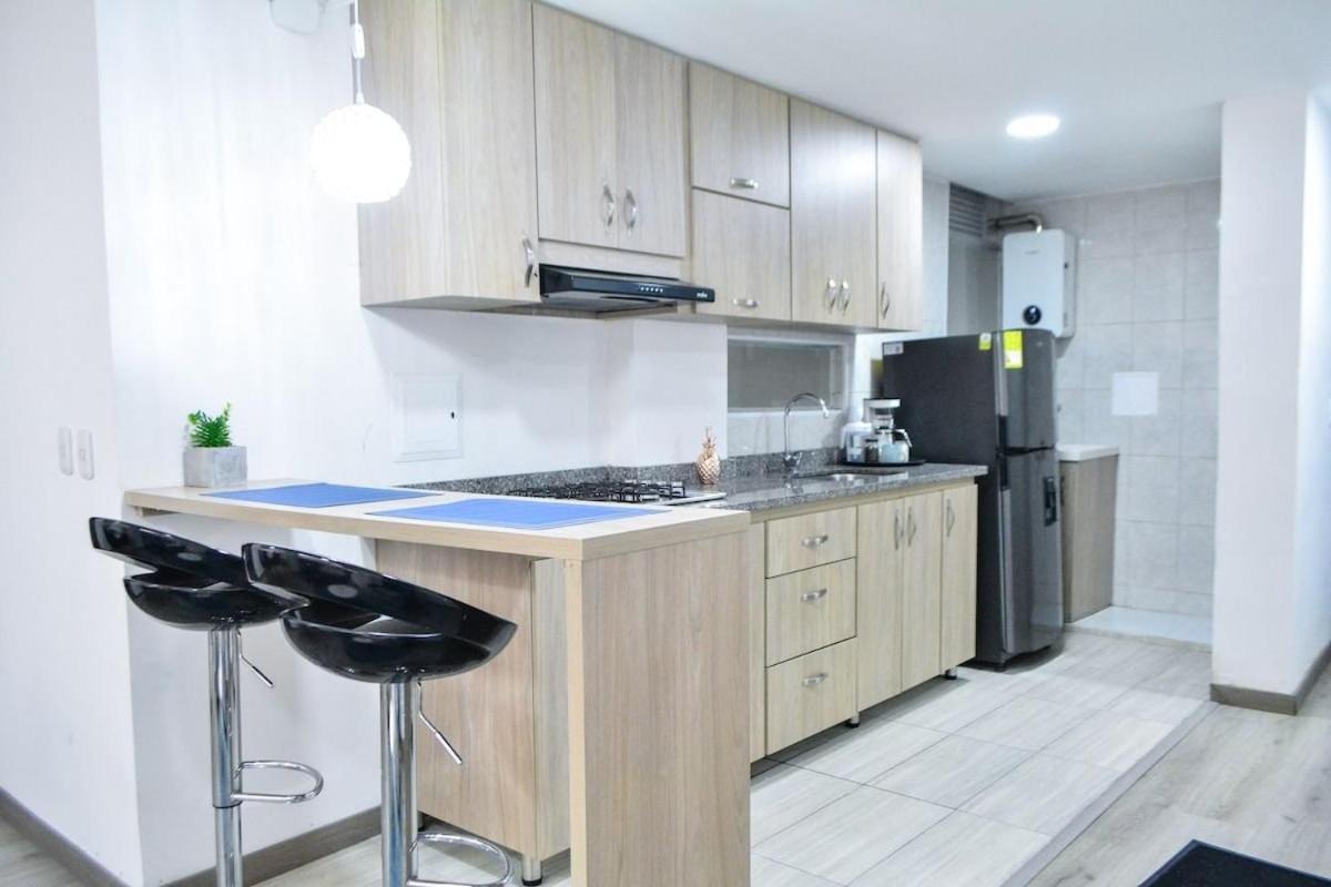 Apartamentos Comodos En Milan Zona G マニサレス エクステリア 写真