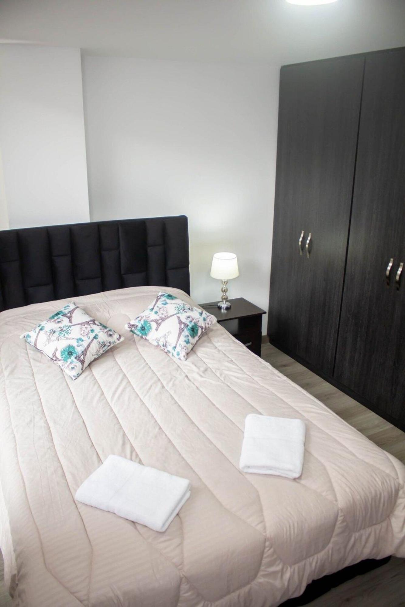Apartamentos Comodos En Milan Zona G マニサレス エクステリア 写真