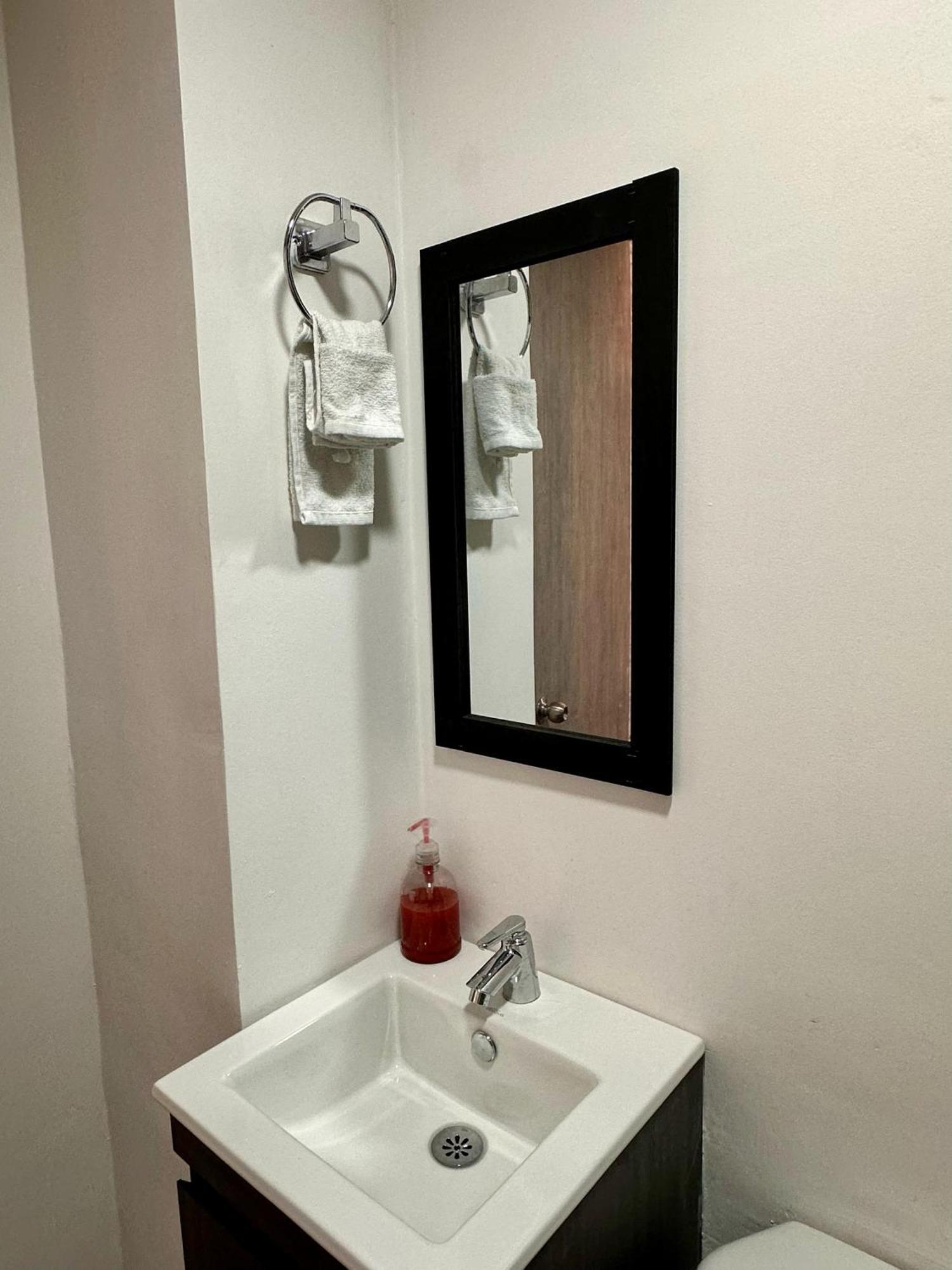 Apartamentos Comodos En Milan Zona G マニサレス エクステリア 写真