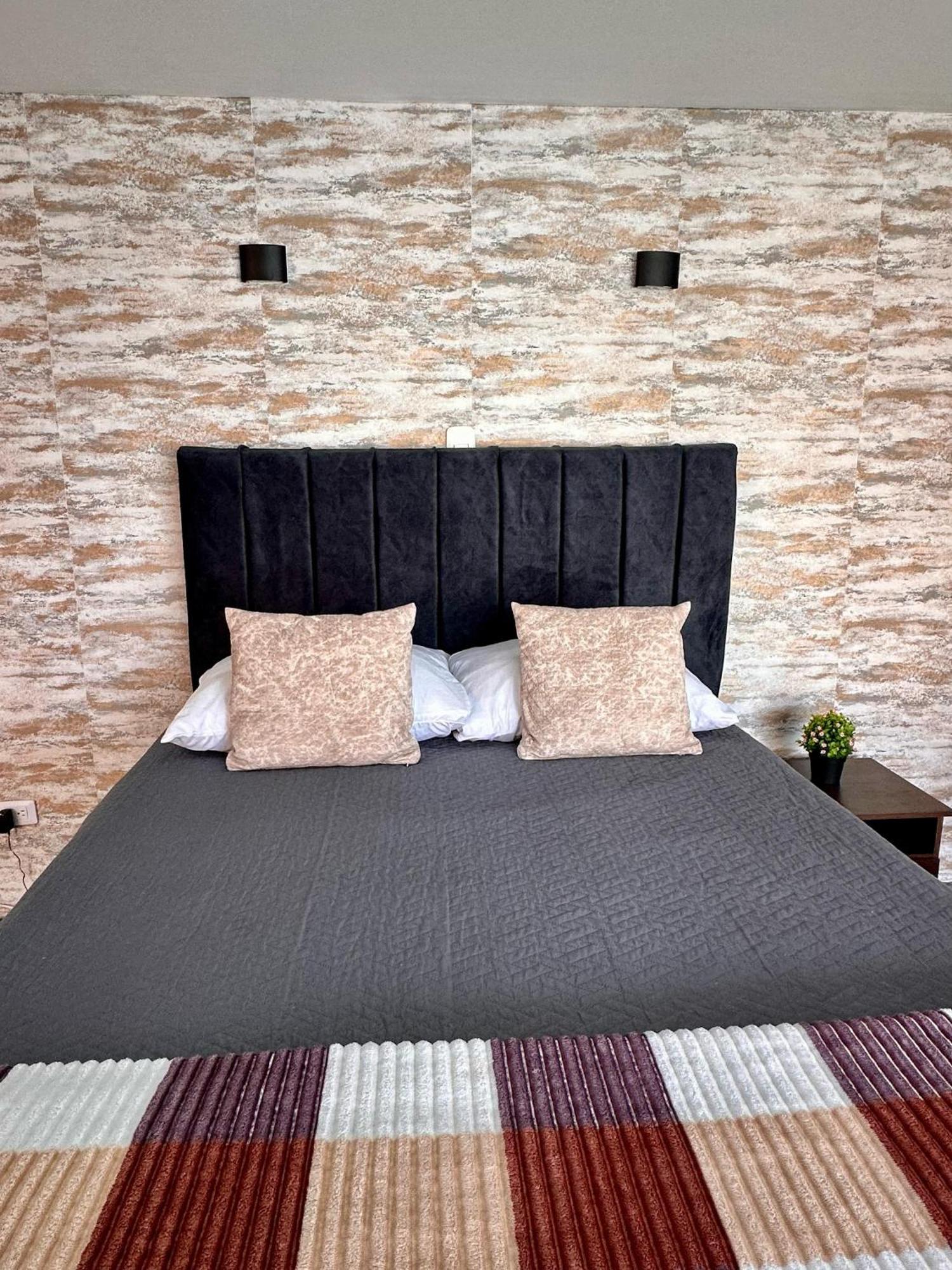 Apartamentos Comodos En Milan Zona G マニサレス エクステリア 写真